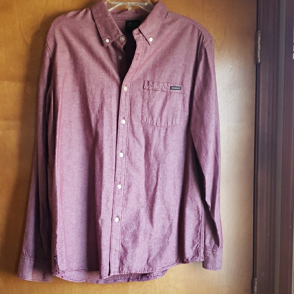 Oakley  Mens Lg Red Dress Shirt Classic Design
